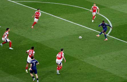 PG电子官方网站-自导自演决定比赛，登贝莱离金球奖又近一步